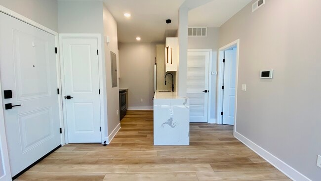 801 N 40th St unit 6, Philadelphia, PA 19104 - photo 2