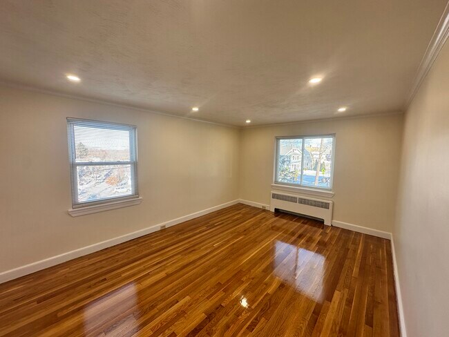 5 Bishop Rd unit 4, Quincy, MA 02170 - photo 2