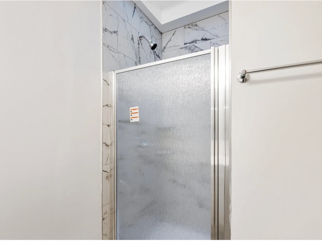 1586 Garden Ct, Charlottesville, VA 22901 - photo 4