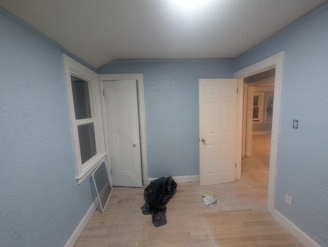 15829 Evanston St unit 2, Detroit, MI 48224 - photo 3