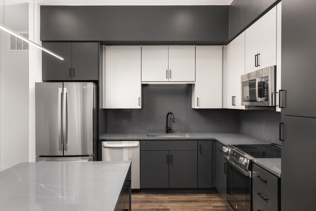 Dorian, Colorado Springs, CO 80903 - photo 3