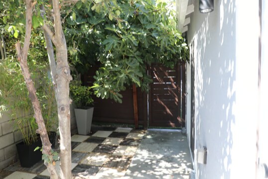 3751 Hillcrest Dr, Los Angeles, CA 90016 - photo 7