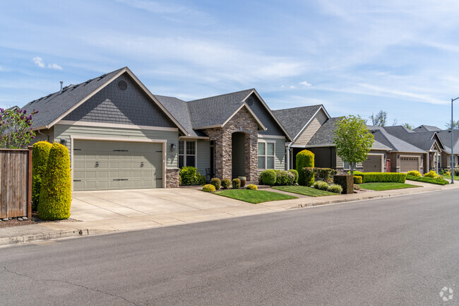 Newer ranch-style homes can be found among the neighborhood of East Springfield.