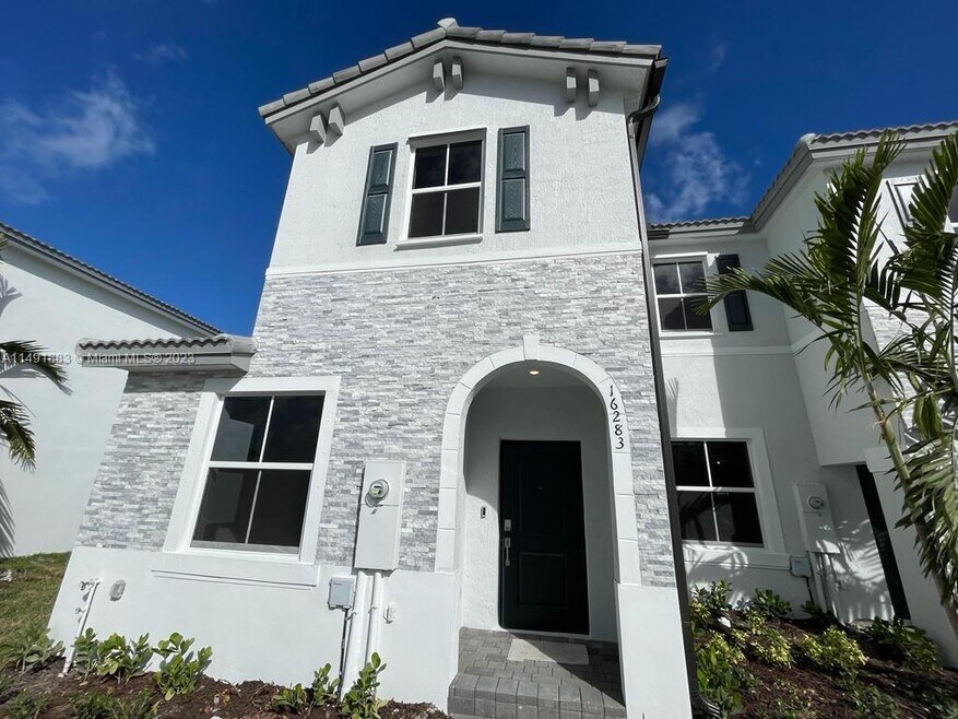 16283 SW 292nd St, Homestead, FL 33033 - photo 1