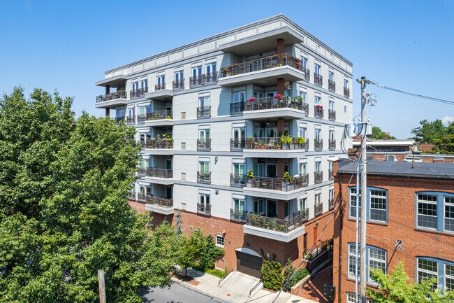 There are many apartment options in Downtown Lancaster with balconies.