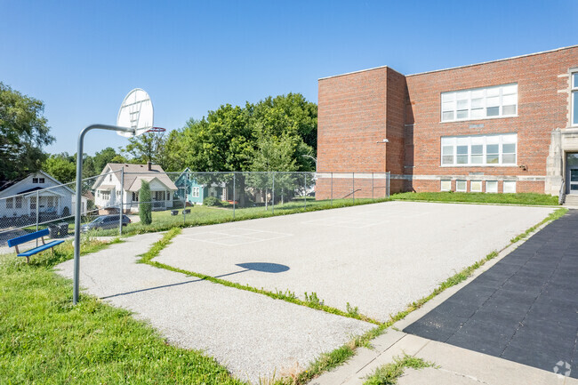 Students can improve their skills in basketball at Washington Elementary School.