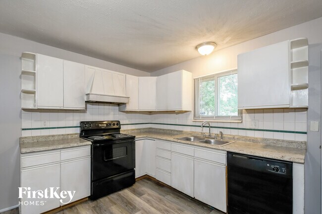 530 Bardot Dr, Florissant, MO 63031 - photo 6