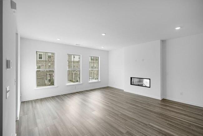 3730 Willingham Run SW, Marietta, GA 30008 - photo 2