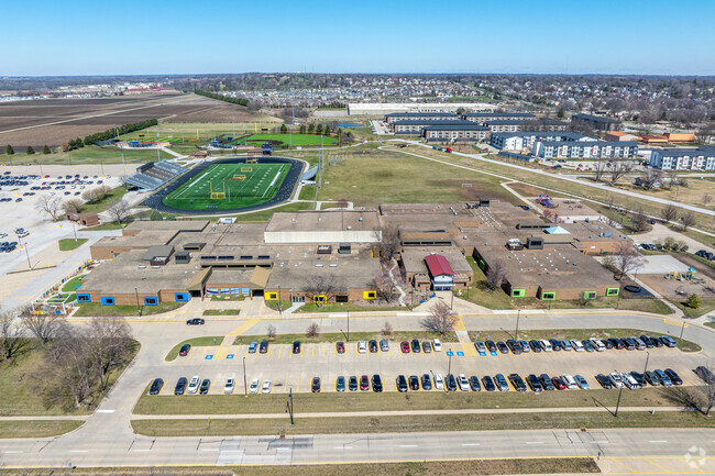 Henry A Wallace Elementary shares a campus with Johnston Middle School.