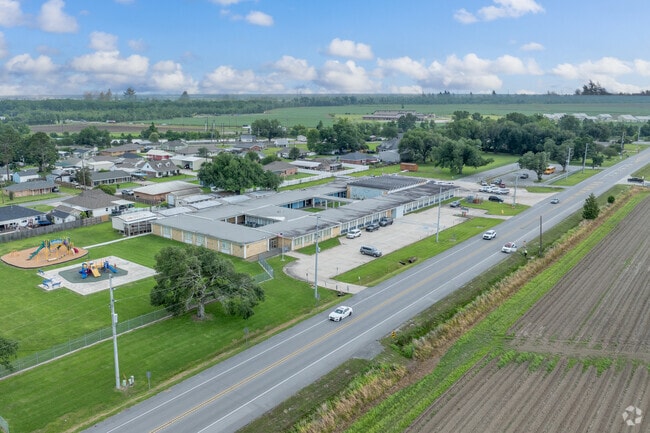 Lockport Lower Elementary School serves students from pre-k through elementary.