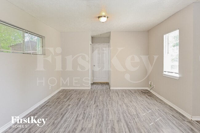 712 Mccardell Dr, Channelview, TX 77530 - photo 2