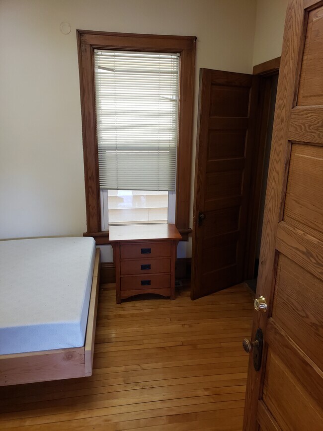 13 S Blair St, Madison, WI 53703 - photo 7