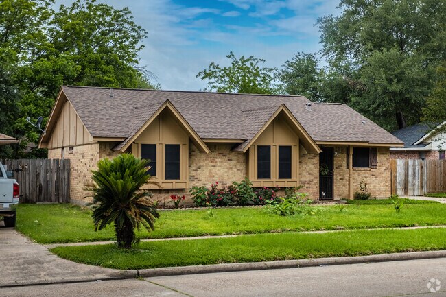 You can find a one-story, Colonial home with a detached garage in North Houston.