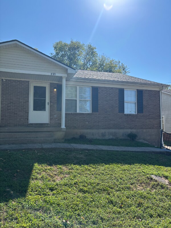 520 Bell Pl Dr, Nicholasville, KY 40356