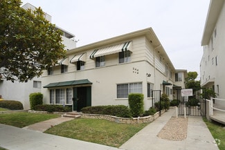 244 S Doheny Dr, Beverly Hills, CA 90211