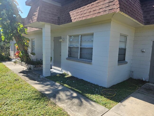 18 North Ct, Indialantic, FL 32903 - photo 2