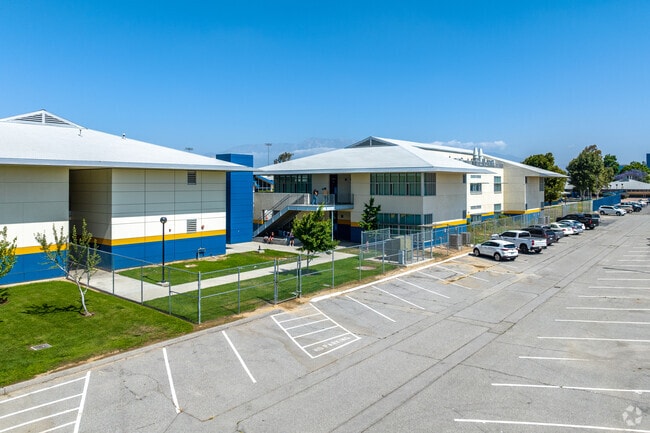 The courses at Bloomington High School encourage critical thinking and creativity.