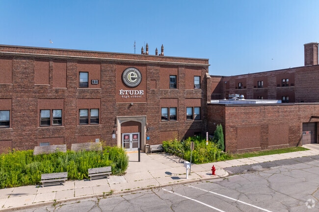 Etude High School near Central Sheboygan offers creative learning for local students.