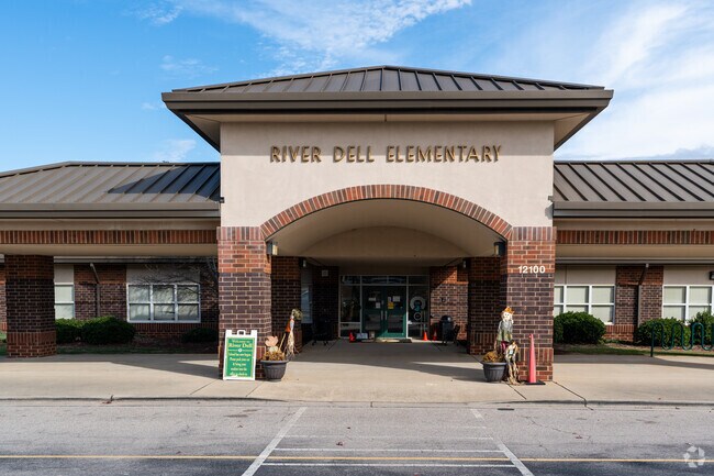 River Dell Elementary is a public school that students flock to.