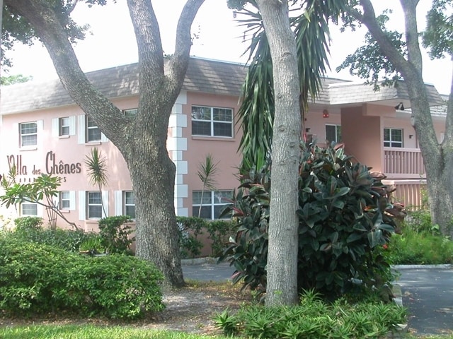 Villa Des Chenes Apartments