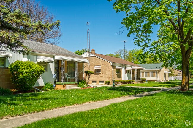 Ranch-style homes are a typical building type in the Bel-Aire Woods neighborhood.