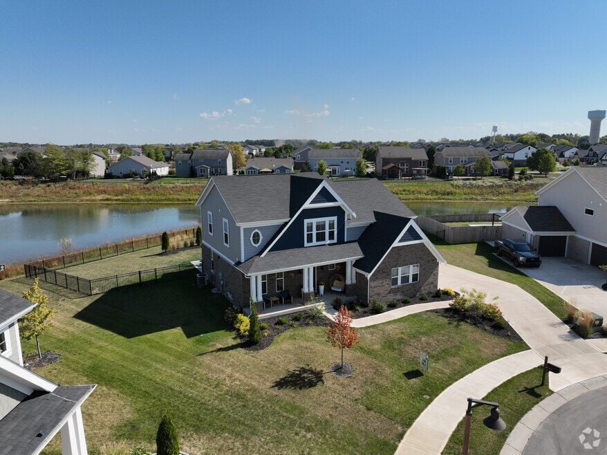 8365 N Nathan Ct, McCordsville, IN 46055 - photo 2