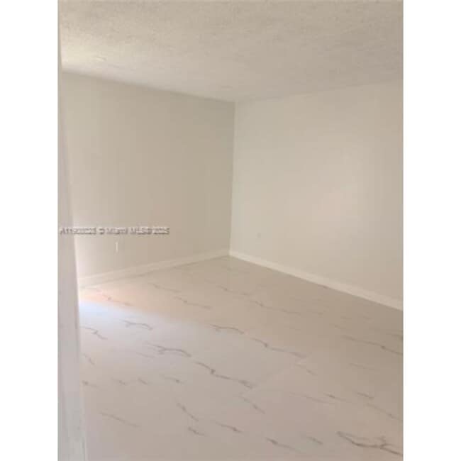 4719 NW 7th St, Miami, FL 33126 - photo 7