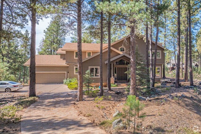 Most Forest Highlands homes have three bedrooms on lots of up to half-acre.