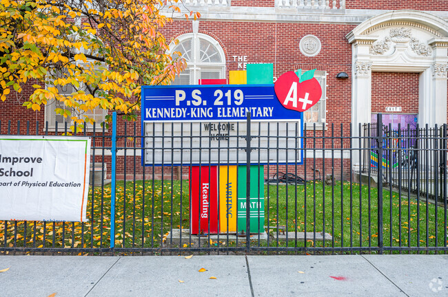P.S. 219 - Kennedy-King is a public school located in BROOKLYN, NY.