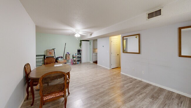 2 Concorde Way unit A4, Windsor Locks, CT 06096 - photo 2