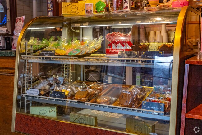 Palos Park West residents can get ice cream or baked good at Plush Horse.