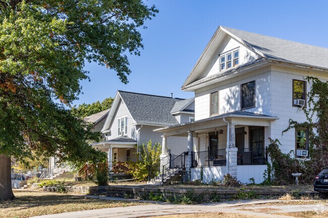 Many Everett homes have a large front porch.