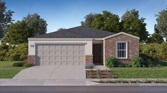 1585 Weaver Ln, Hanford, CA 93230