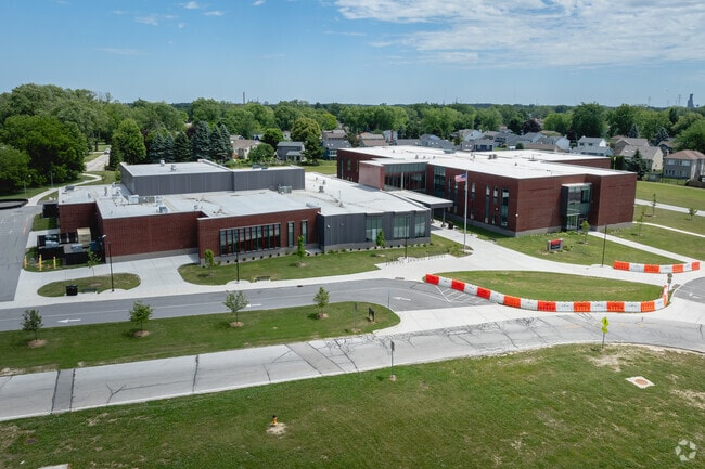 Shoreland Elementary serves Washington Local Schools.