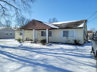 9706 El Prado St, Louisville, KY 40272