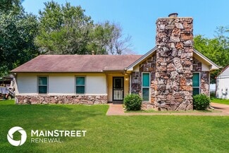 5829 Lake Port Dr, Millington, TN 38053