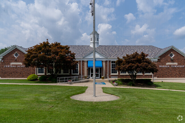 Central Elementary School front entrance nearby Martinsville, Warren NJ.