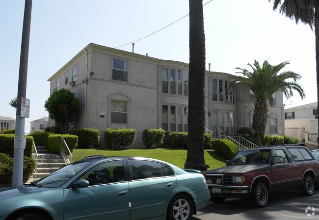 5140 Clinton Avenue, Los Angeles, CA 90004 - photo 2