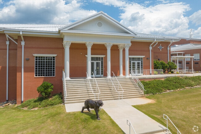 JB Pennington High School is in the Blount County School system.