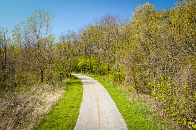 The Thorn Creek trail runs through the northern border of Lynwood and into the Brownell woods.