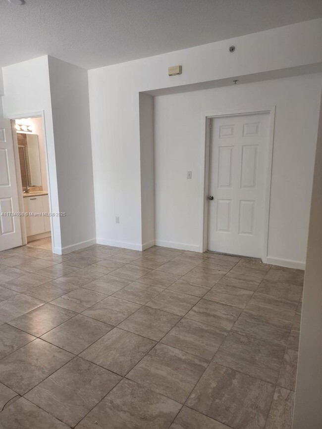 2138 Van Buren St, Hollywood, FL 33020