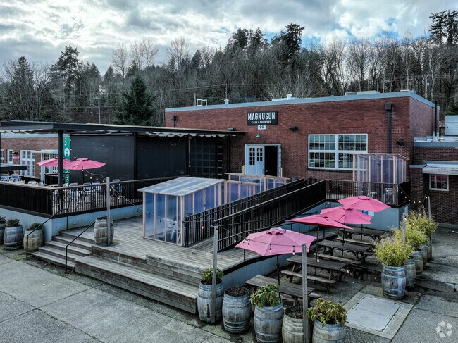 Magnuson Café & Brewery lets patrons sip draft beer while admiring Lake Washington.