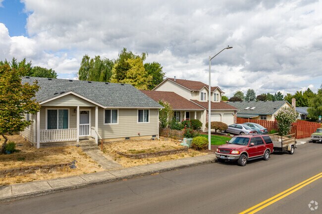 Newer ranch style homes inner mix with more contemporary homes in the Walnut Grove neighborhood.