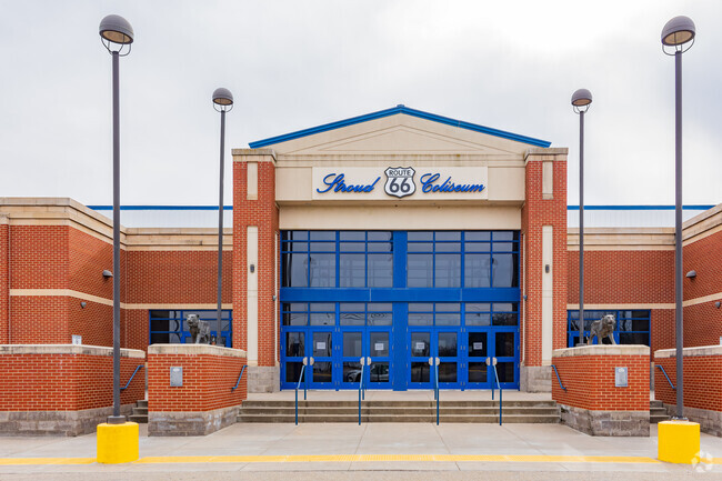 Stroud High School is a quality school located in Stroud area.