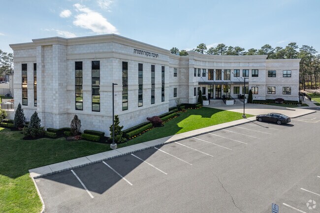 Mikor Hatorah in Lakewood.