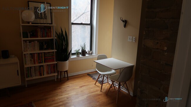 1443 N Bosworth Ave unit 1R, Chicago, IL 60642 - photo 4