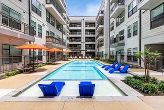 2400 E 6th St, Austin, TX 78702