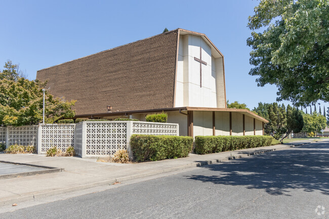 Rose Scott Open-Structure School is located in Chico, California.