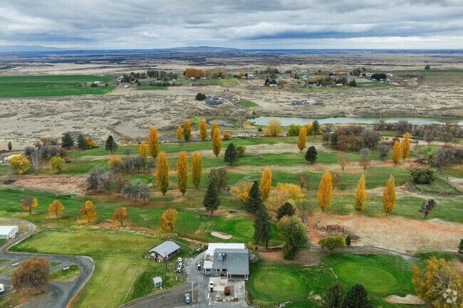 Sage Hills Golf Club has a full 18-hole golf course, and a swimming pool for Warden residents to enjoy in the summer months.