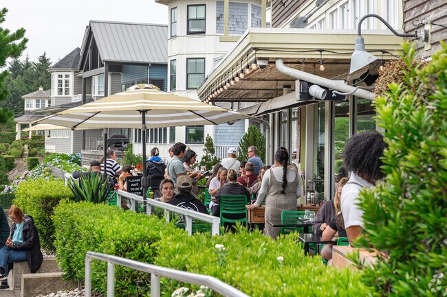 Highly rated restaurants with eclectic menus can be found in Seabrook, WA.